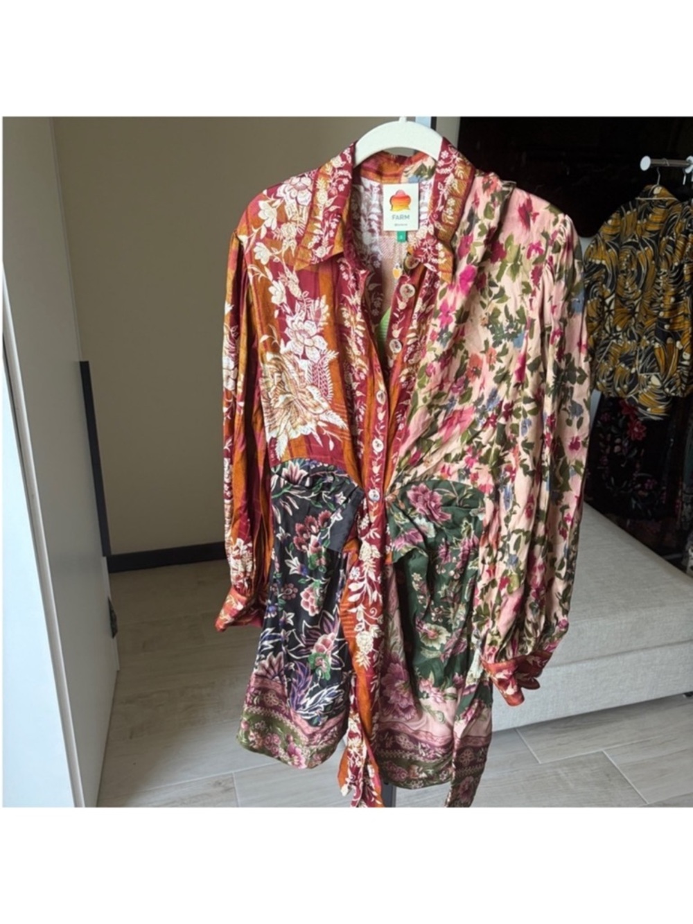 Mixed Winter Garden
Lenzing Viscose Mini Dress by farm Rio DT - Picture 9 of 15